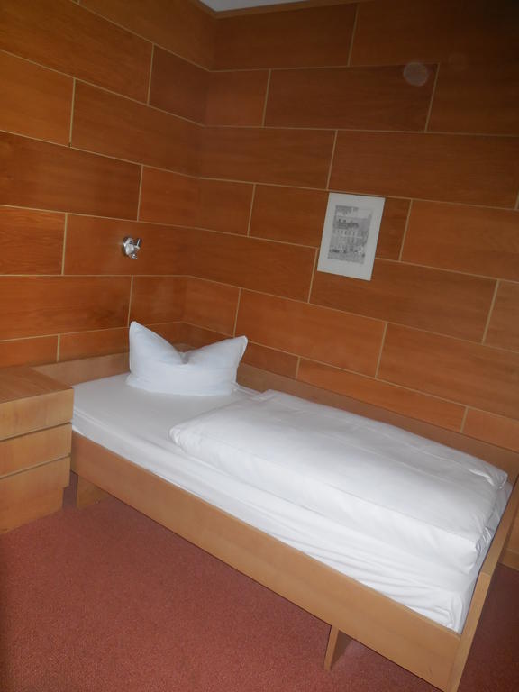 Hotel Garni Am Hechenberg Mainz Værelse billede